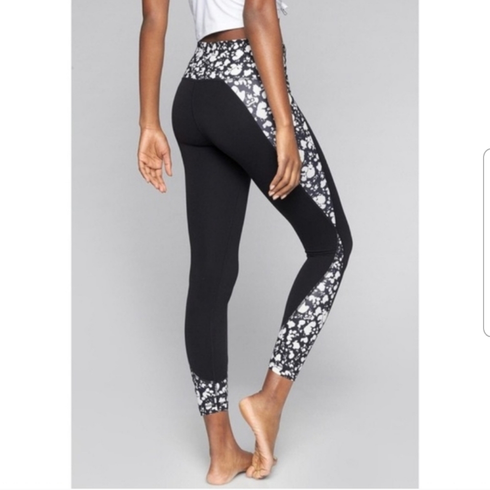 Athleta Black and White Marble Print High-Rise Leggings